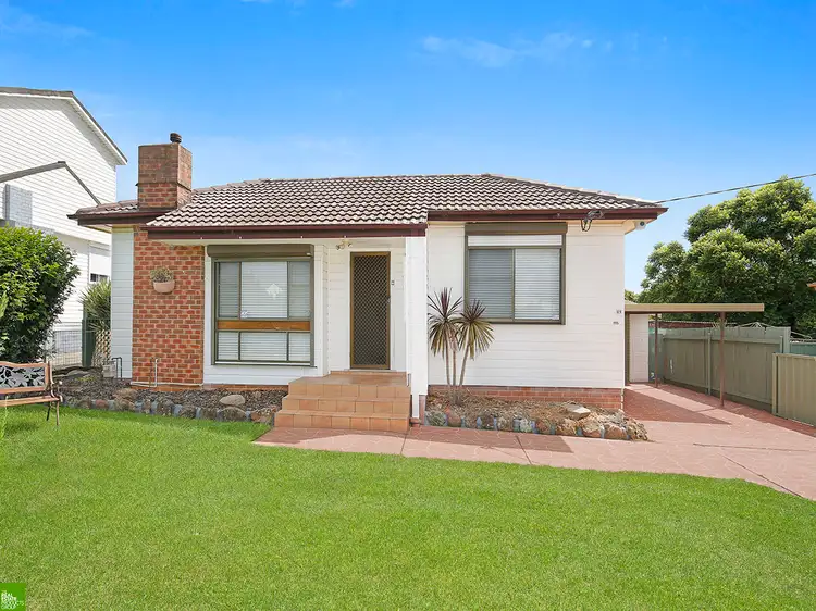 49 Lindsay Street, Unanderra NSW 2526