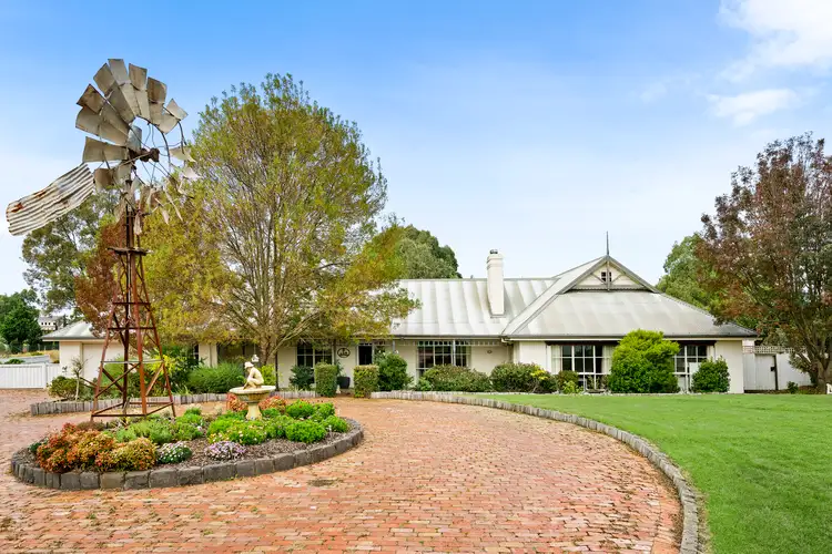 7 Telopea Place, Hillside VIC 3037