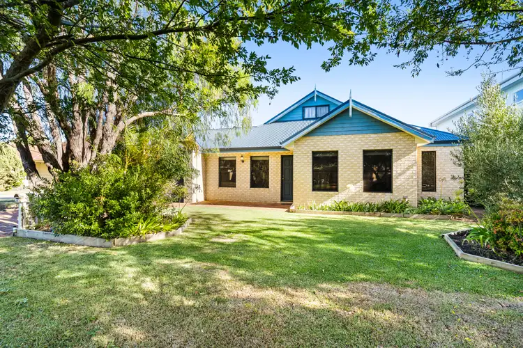 2/1 Wanui Street, Quindalup WA 6281