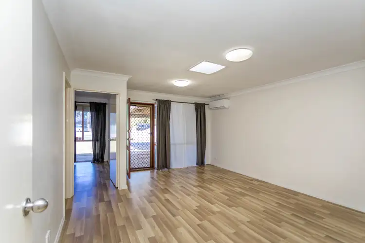 Fifth view of Homely house listing, 6B Knott Court, Camillo WA 6111