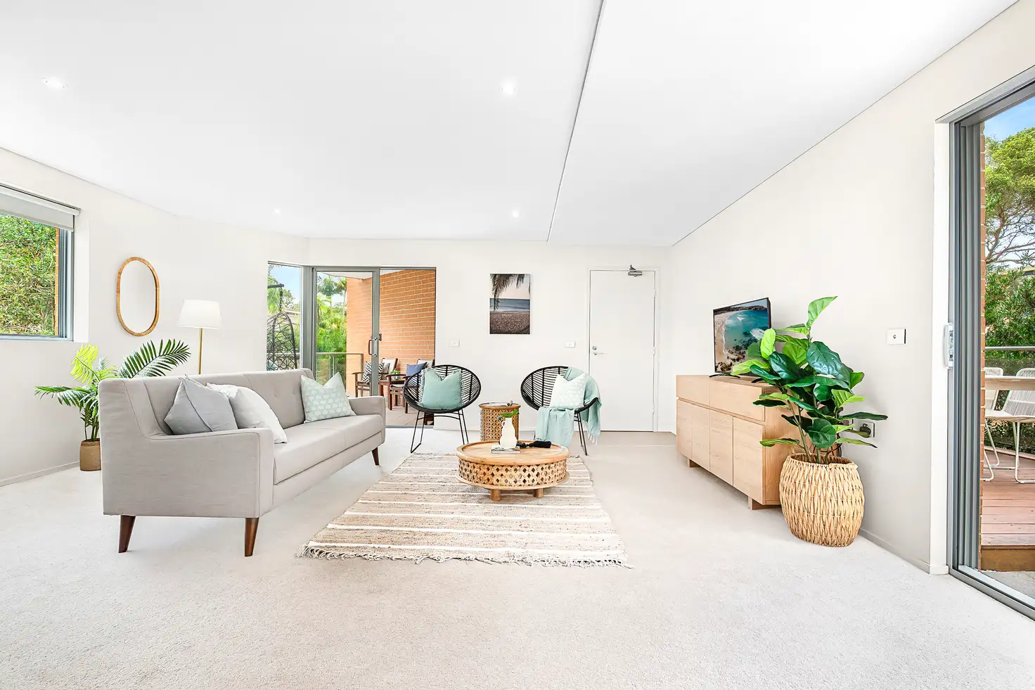 Main view of Homely apartment listing, 2/32 The Crescent, Dee Why NSW 2099