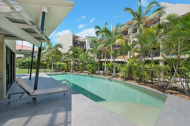 45-55 Harries rd, Coorparoo QLD 4151