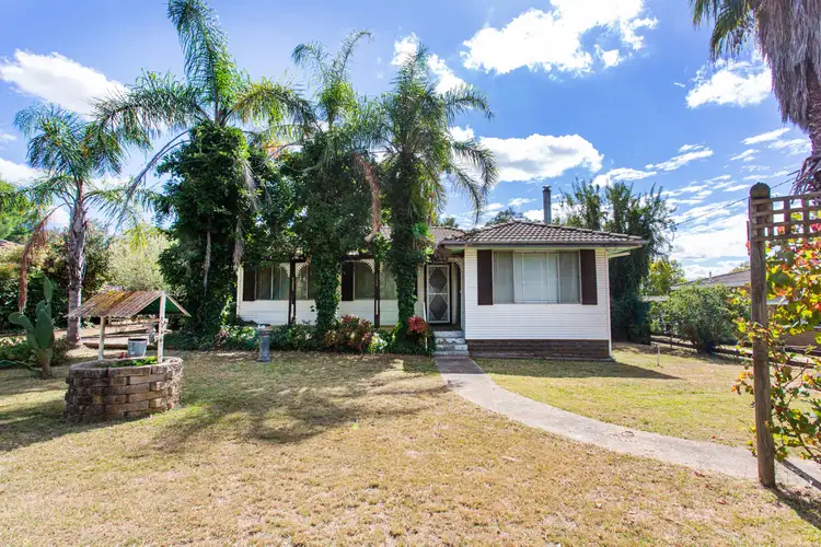 39 Grenfell Road, Cowra NSW 2794