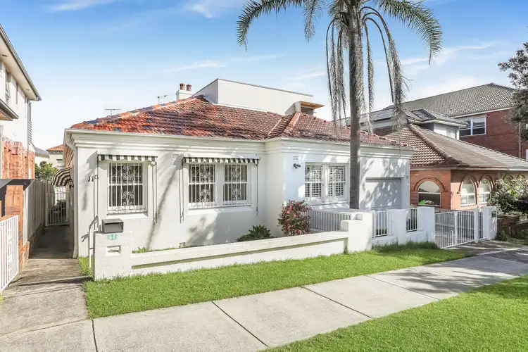 11A Hastings Parade, Bondi Beach NSW 2026