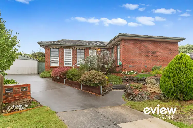 7 Finisterre Court, Frankston VIC 3199