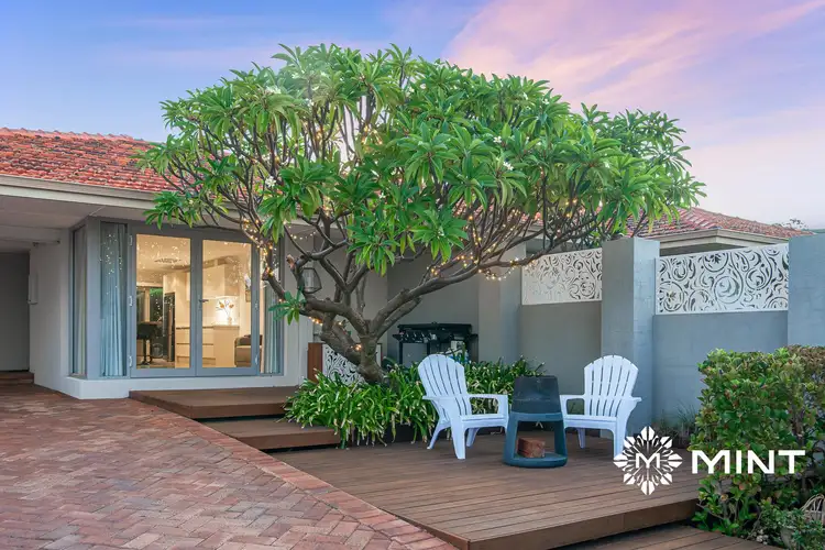 4/2-2a Stoneham Road, Attadale WA 6156