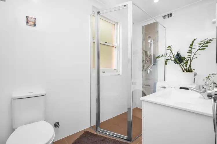 Fifth view of Homely apartment listing, 8/2 Penkivil Street, Bondi NSW 2026