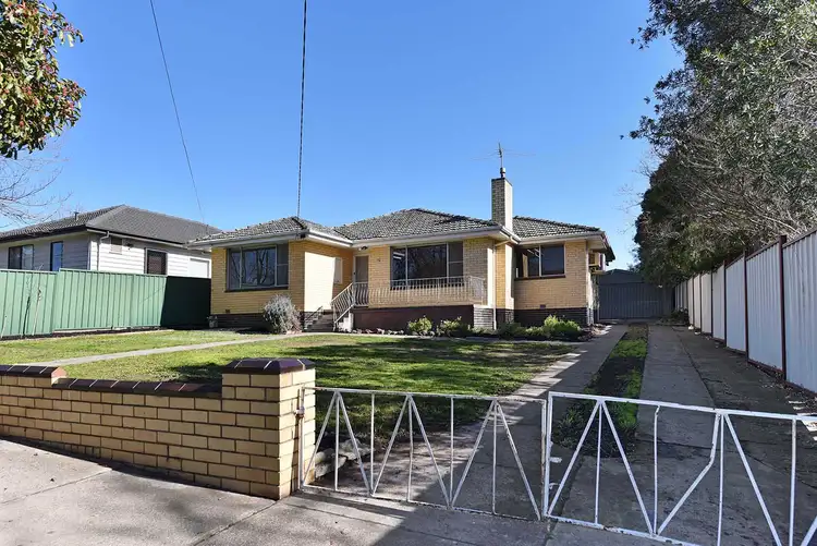 52 Jackson Street, Sunbury VIC 3429
