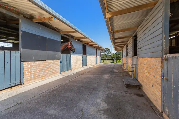 6 Racecourse Road, Cessnock NSW 2325