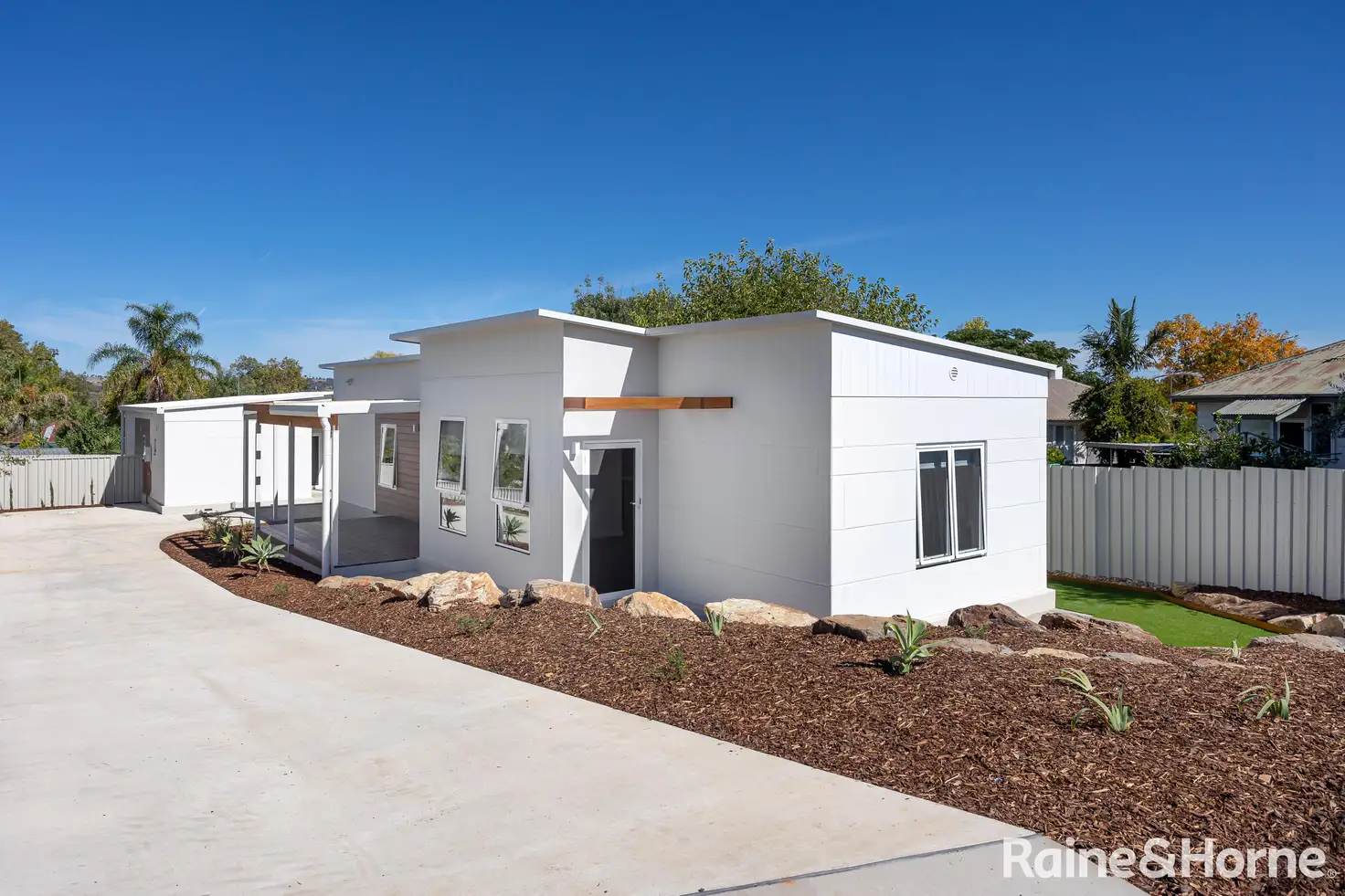 Main view of Homely house listing, 24 Monash Crescent, Mount Austin NSW 2650