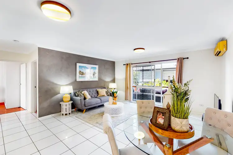 2/10 Rogoona Street, Morningside QLD 4170