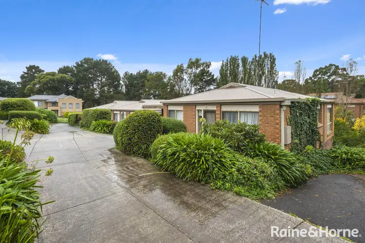 Main view of Homely unit listing, 2/36 Howey Street, Gisborne VIC 3437