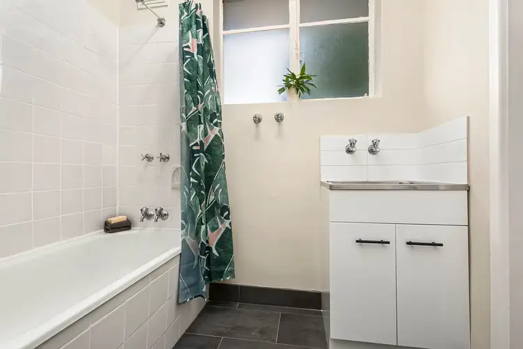 Sixth view of Homely apartment listing, 9/48 Kingsville Street, Kingsville VIC 3012