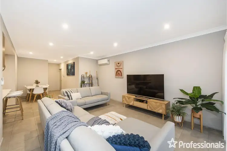 Sixth view of Homely unit listing, 2/14 Gelirah Lane, Martin WA 6110