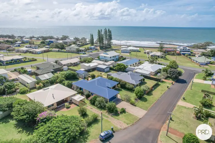 6 Simpson Street, Burnett Heads QLD 4670