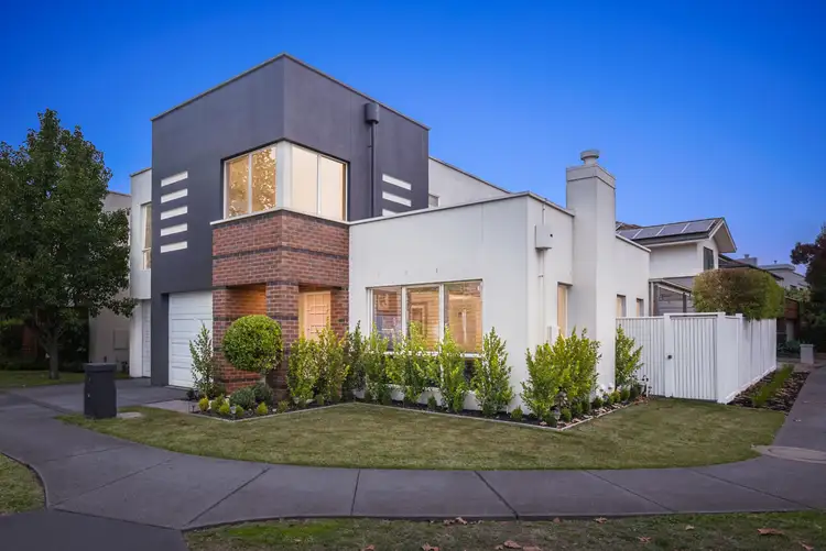 Second view of Homely house listing, 2 St Georges Crescent, Heatherton VIC 3202