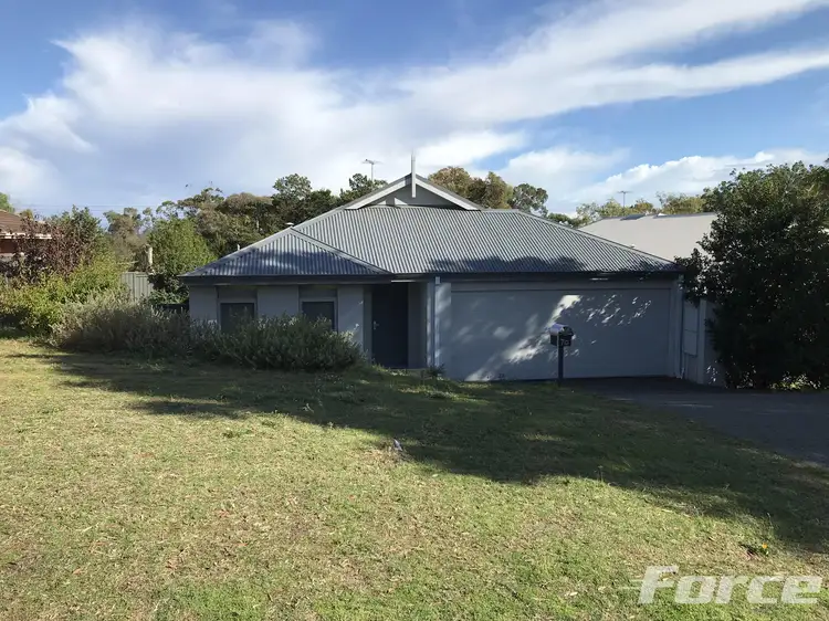 7a Acacia Way