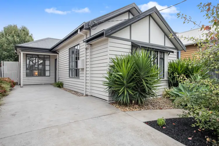 33 The Avenue, Spotswood VIC 3015