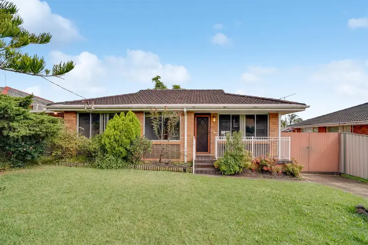 17 Kimberley Crescent, Fairfield West NSW 2165