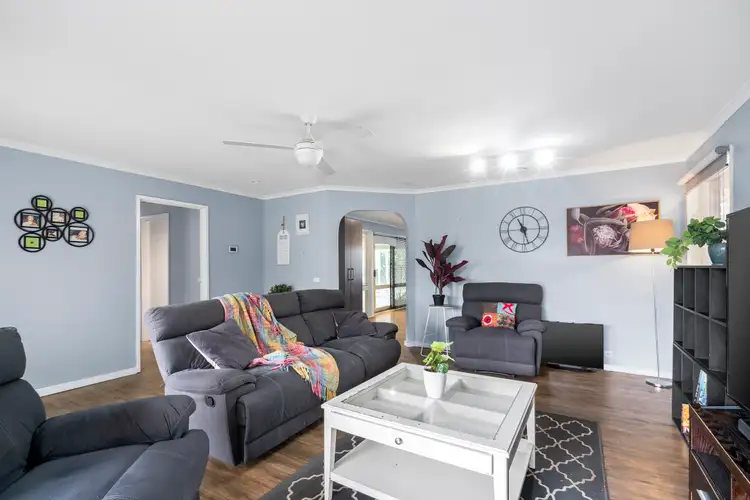 Second view of Homely house listing, 7 St Andrews Court, Sunbury VIC 3429
