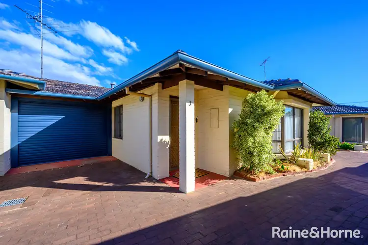 3/16 Leslie Street, Dudley Park WA 6210