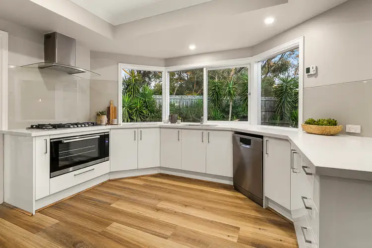 Third view of Homely house listing, 5 Sunray Court, Eltham VIC 3095