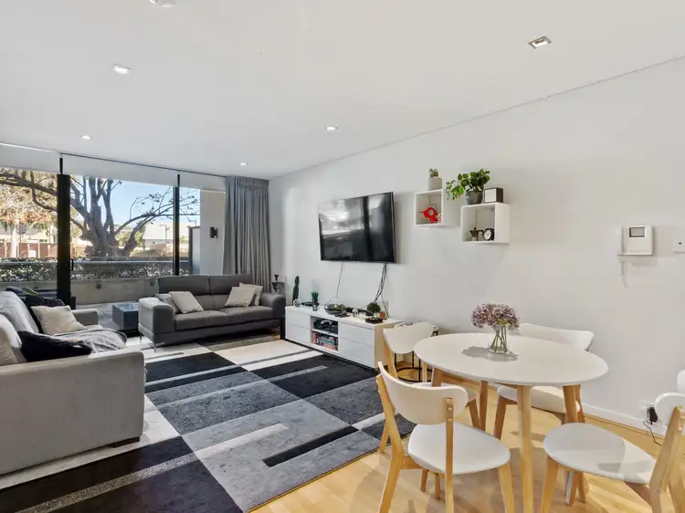 Sixth view of Homely apartment listing, W4/70-72 Canning Beach Road, Applecross WA 6153
