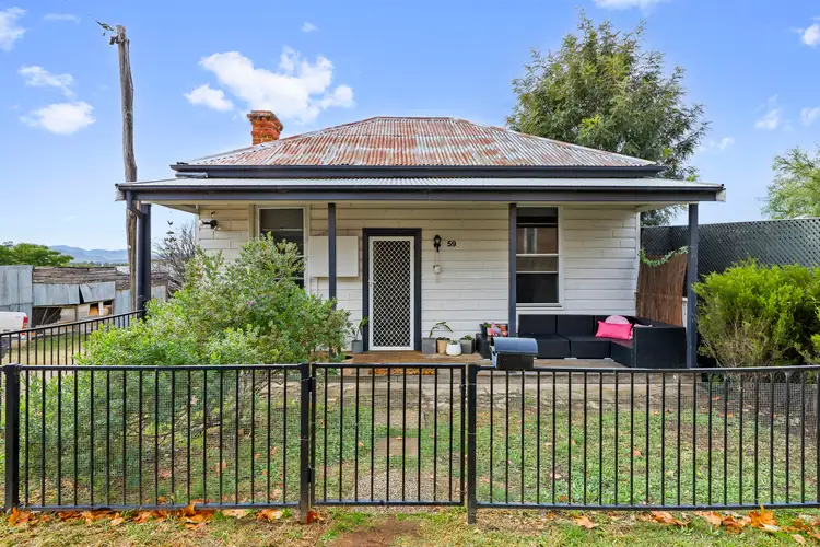 59 Church Avenue, Quirindi NSW 2343
