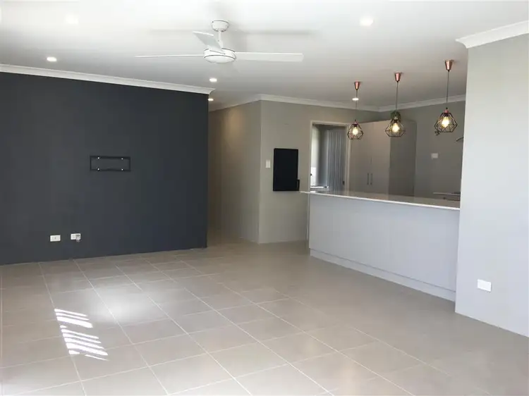 Seventh view of Homely house listing, 5 Tangelo Grove, Eglinton WA 6034