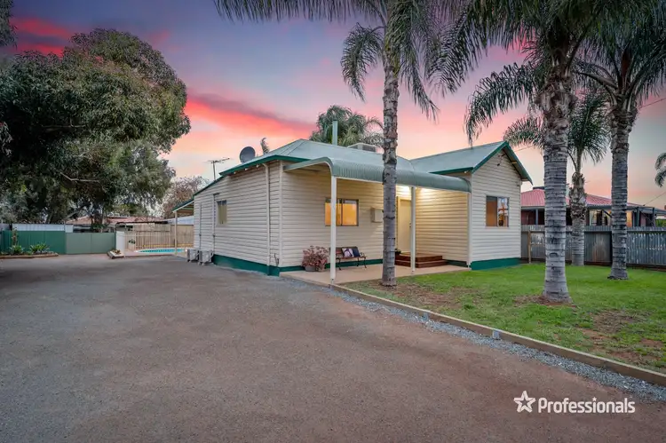88 North Terrace, Victory Heights WA 6432