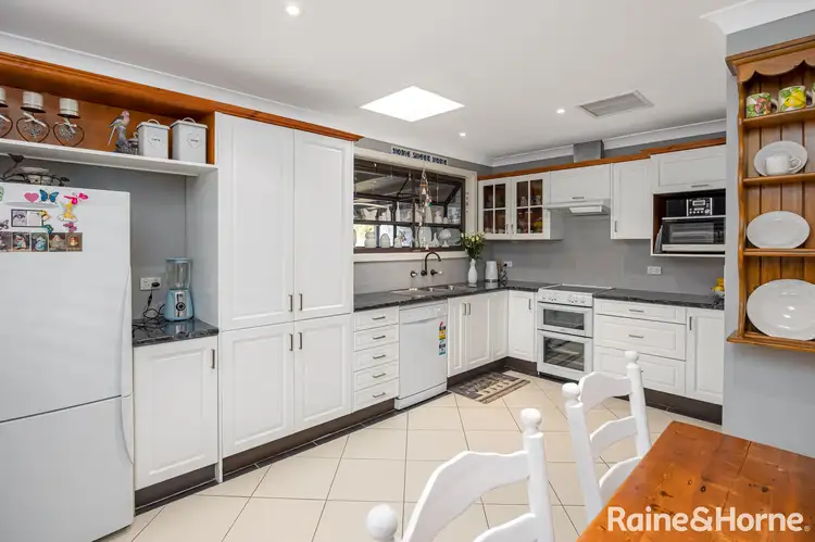 Fifth view of Homely house listing, 88 Mckell Avenue, Mount Austin NSW 2650