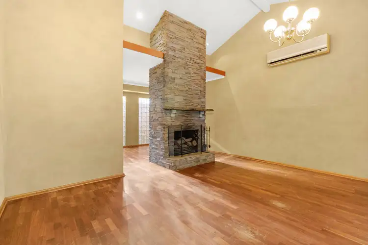 Second view of Homely house listing, 4 Errol Close, Aspendale Gardens VIC 3195