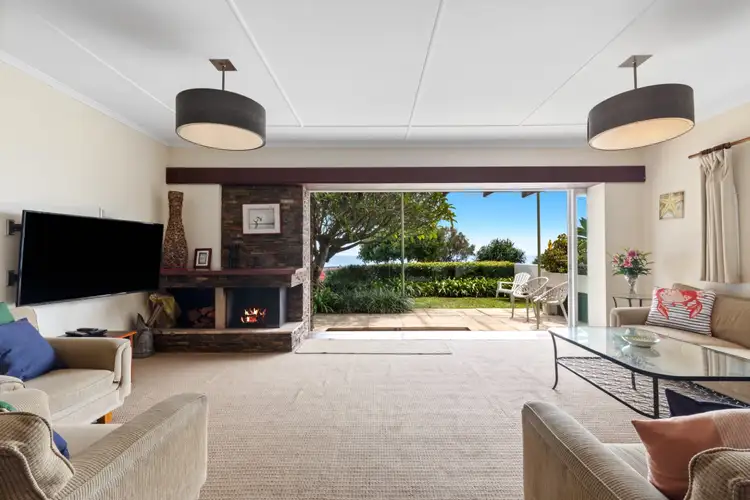 Fifth view of Homely house listing, 19 Queen Of Colonies Parade, Moffat Beach QLD 4551