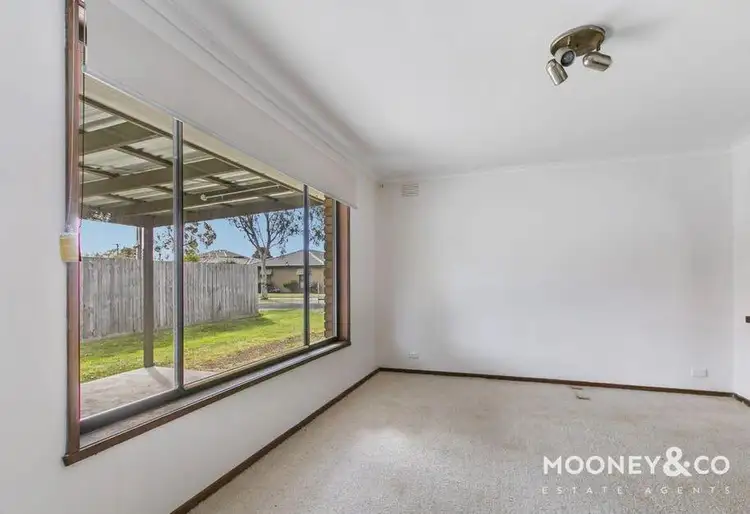 Fourth view of Homely house listing, 2 Halstead Court, Cranbourne VIC 3977