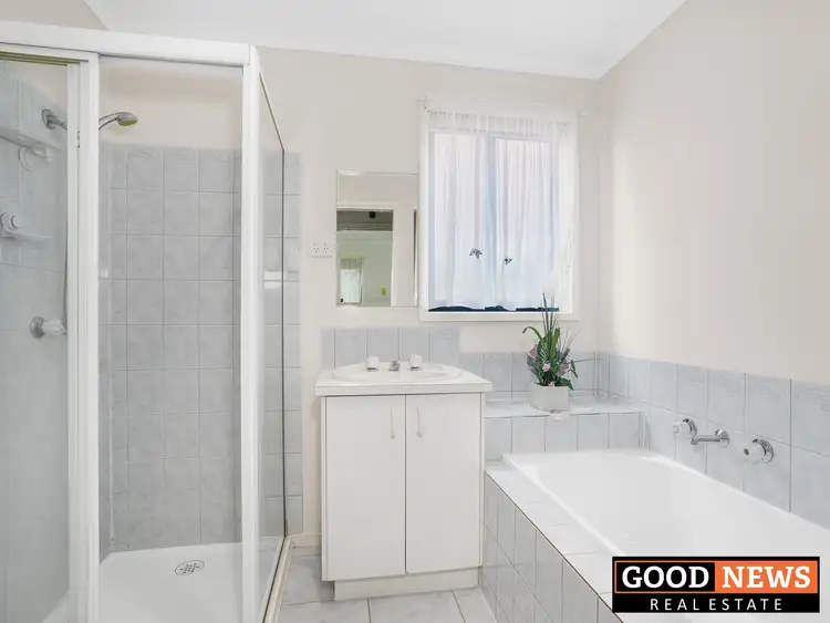 Fifth view of Homely house listing, 10 Egerton Way, Delahey VIC 3037