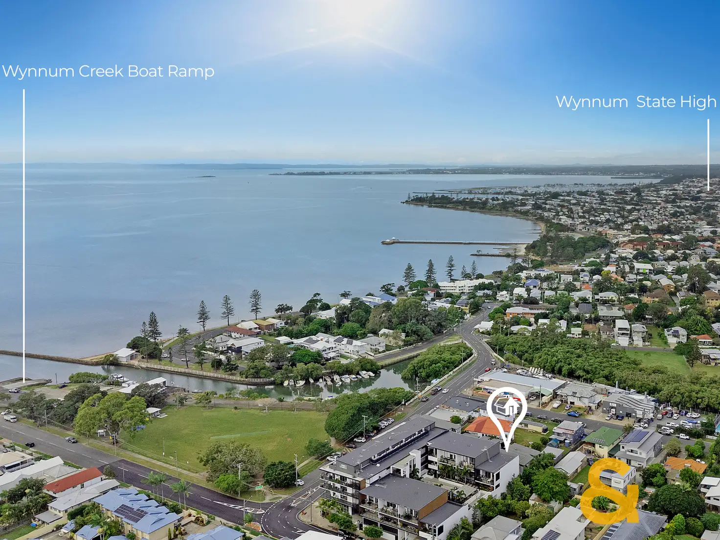 Main view of Homely townhouse listing, 2/15 Fox Street, Wynnum QLD 4178