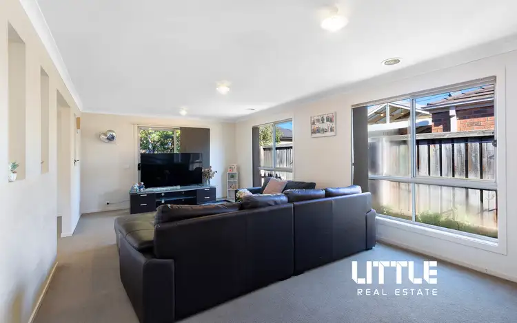 32 Kimberley Grove, Pakenham VIC 3810