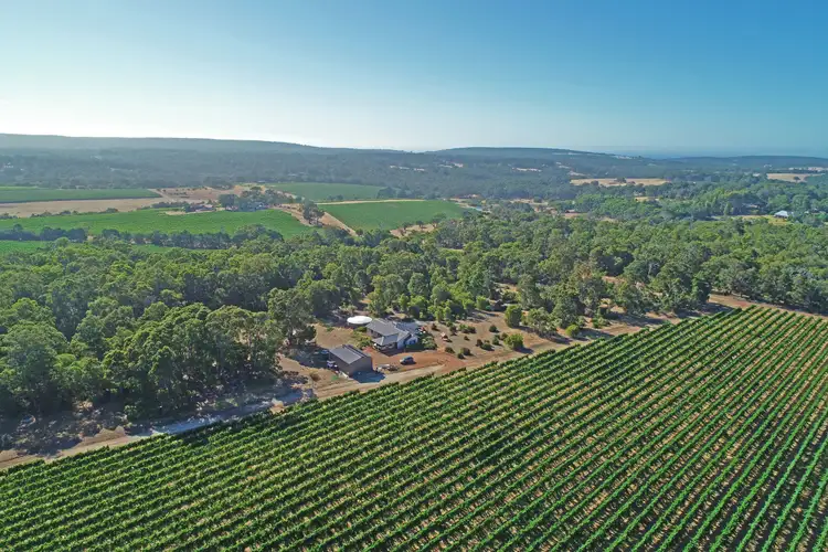 32 Brash Road, Yallingup WA 6282