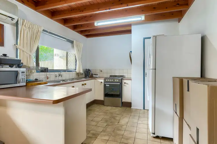 Sixth view of Homely townhouse listing, 2/27 Bunowen Street, Ferny Grove QLD 4055