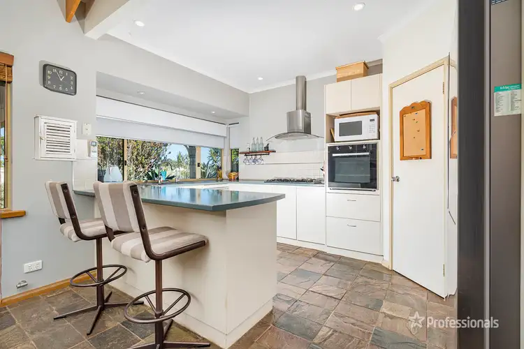 Fifth view of Homely house listing, 10 Calythrix Court, Strathalbyn WA 6530