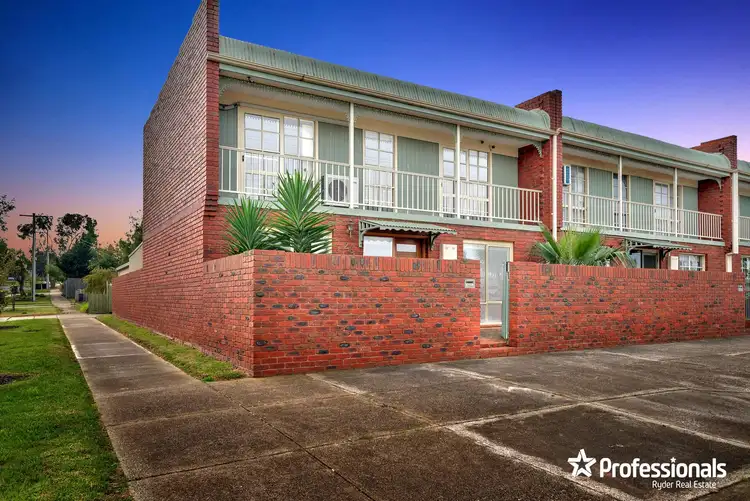 28 Barries Road, Melton VIC 3337