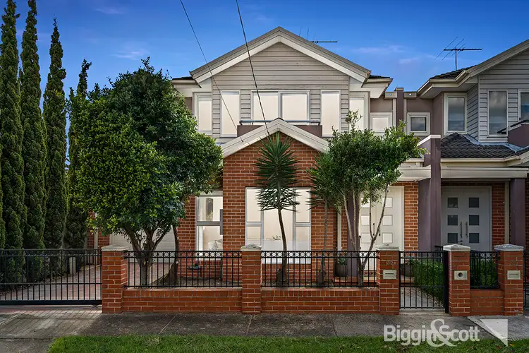 2/2A Pridham Street, Maribyrnong VIC 3032