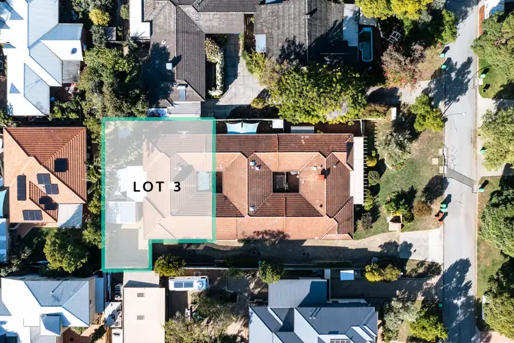 3/1 Birdwood Circus East, Bicton WA 6157