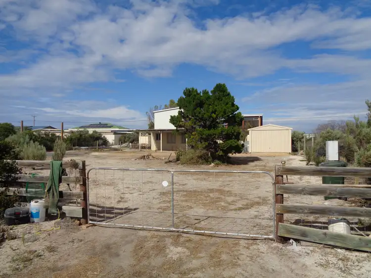 10 Kestrel Crescent, Thompson Beach SA 5501