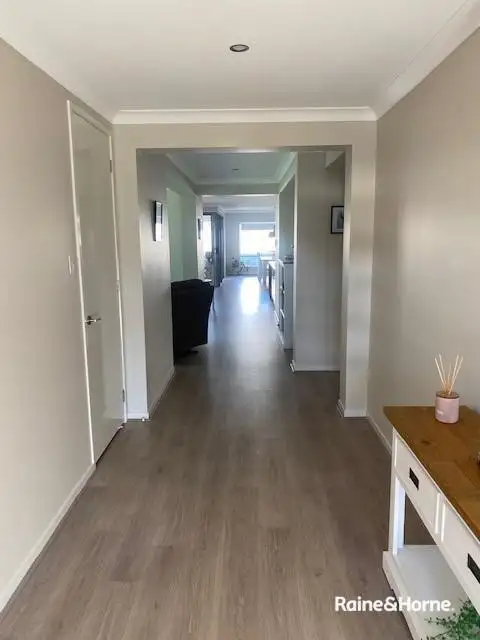 Second view of Homely house listing, 4 Vanstone Way, Redland Bay QLD 4165