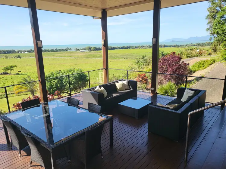 2 Seaview Court (via Port Douglas), Rocky Point QLD 4873