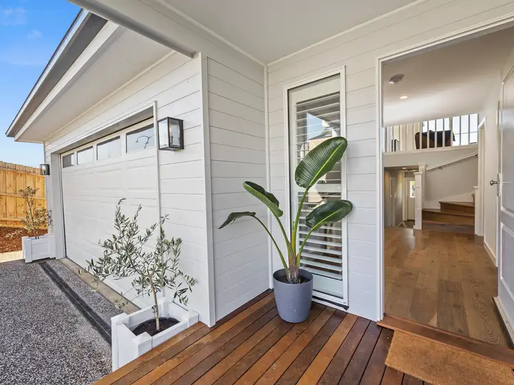 Fifth view of Homely house listing, 1 Royal Place, Leongatha VIC 3953