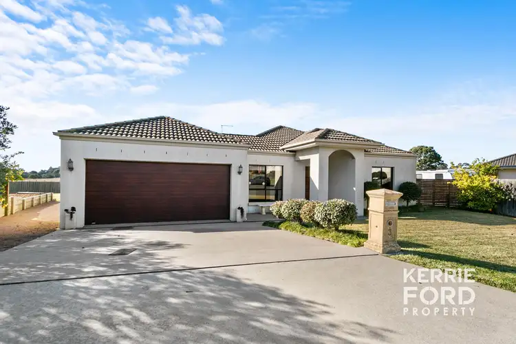 Second view of Homely house listing, 3 Ernest Court, Traralgon VIC 3844
