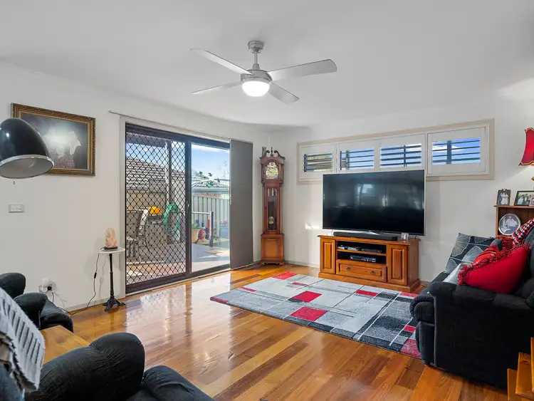 Sixth view of Homely house listing, 8 Parkside Close, Leongatha VIC 3953