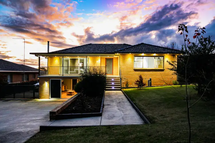 10 Elizabeth Avenue, Cowra NSW 2794